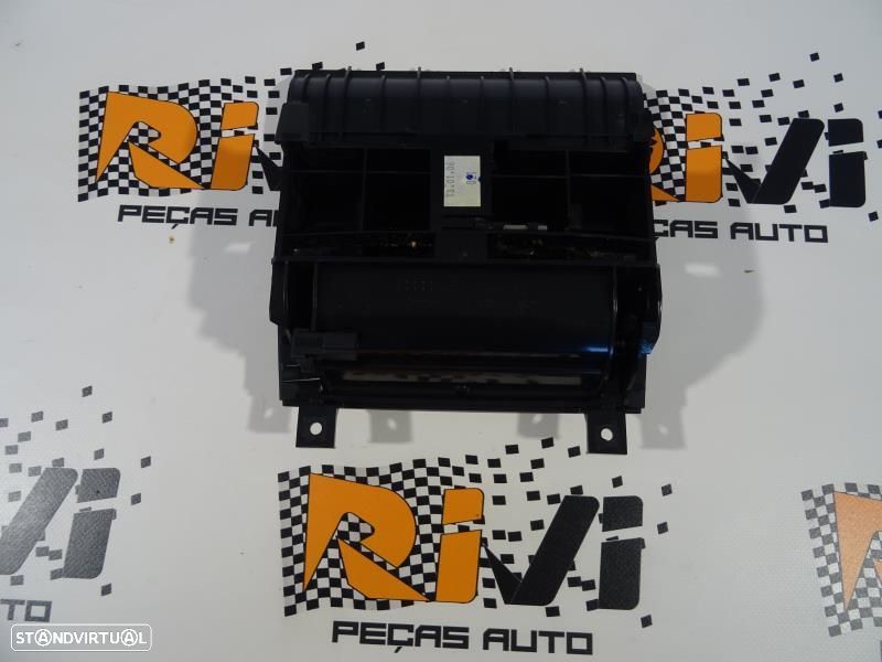 Cinzeiro Frontal Audi A3 (8P1)  Cinzeiro Da Consola Central Audi A3 8P - 7