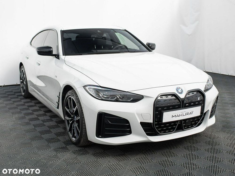 BMW i4 - 4