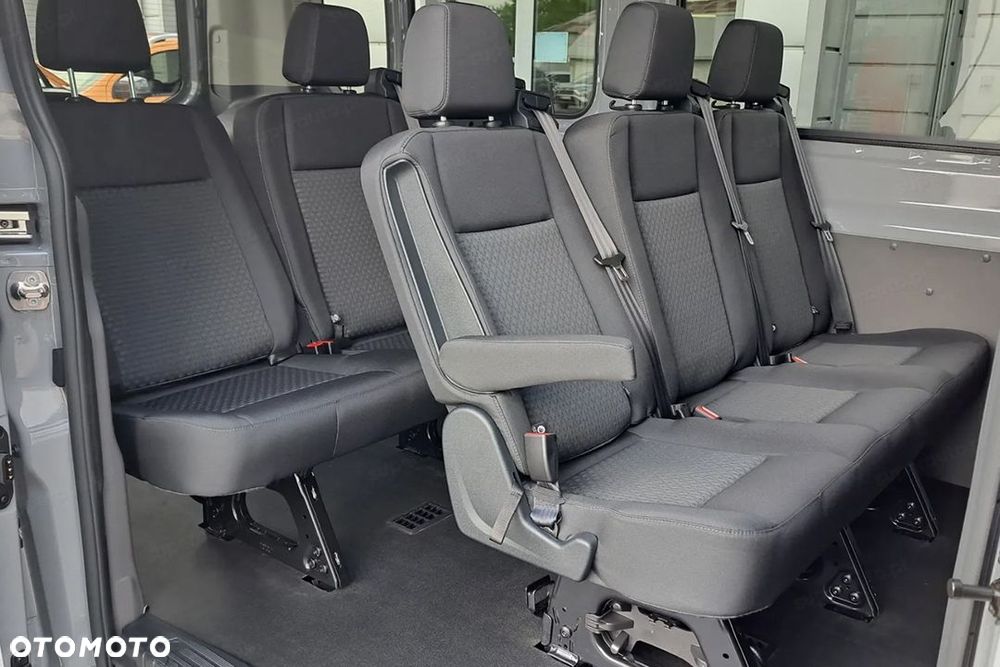 Ford Transit - 11