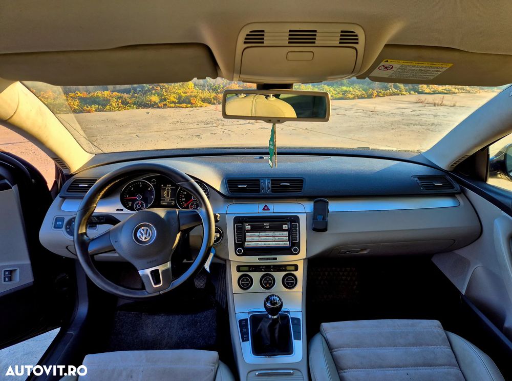 Volkswagen Passat Variant 2.0 Blue TDI DPF Comfortline - 5
