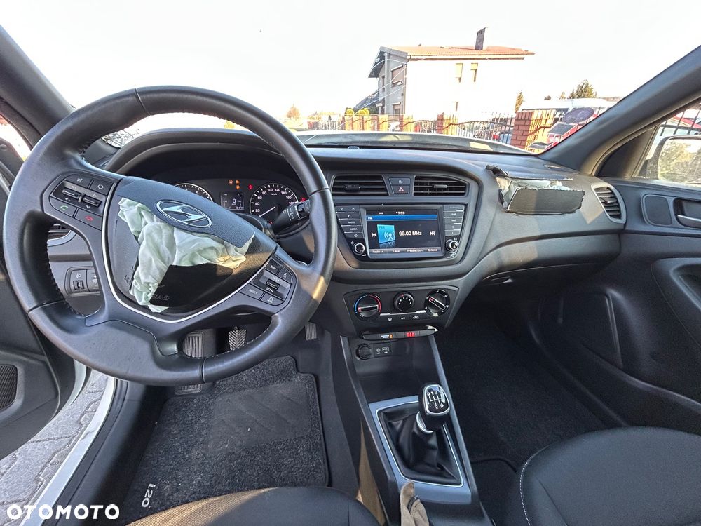 Hyundai i20 - 40