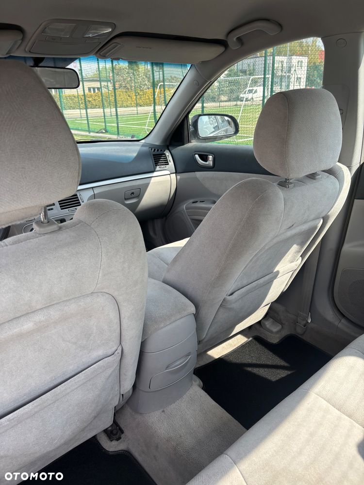 Hyundai Sonata - 9