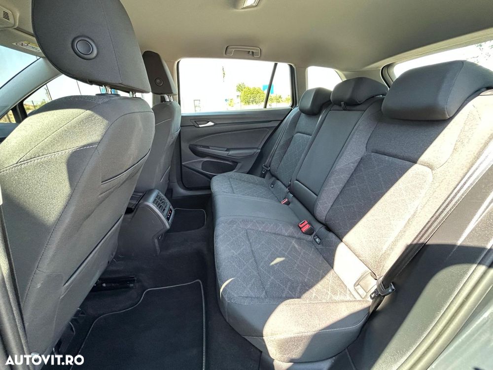 Volkswagen Golf 1.0 eTSI OPF DSG Life - 16
