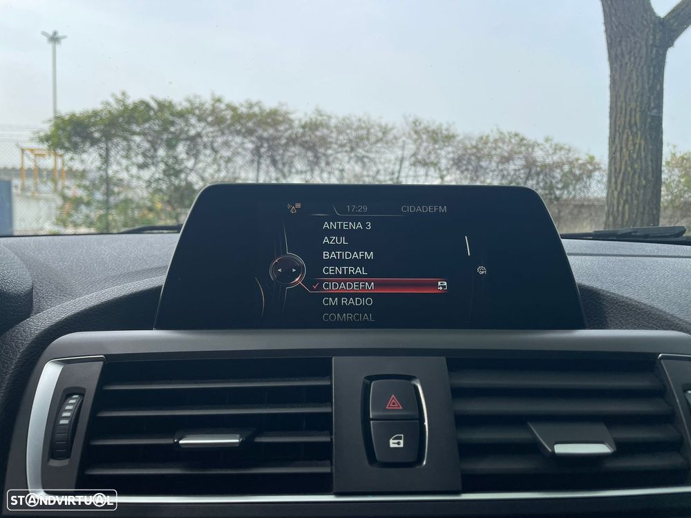 BMW 116 d Aut. Sport Line - 14