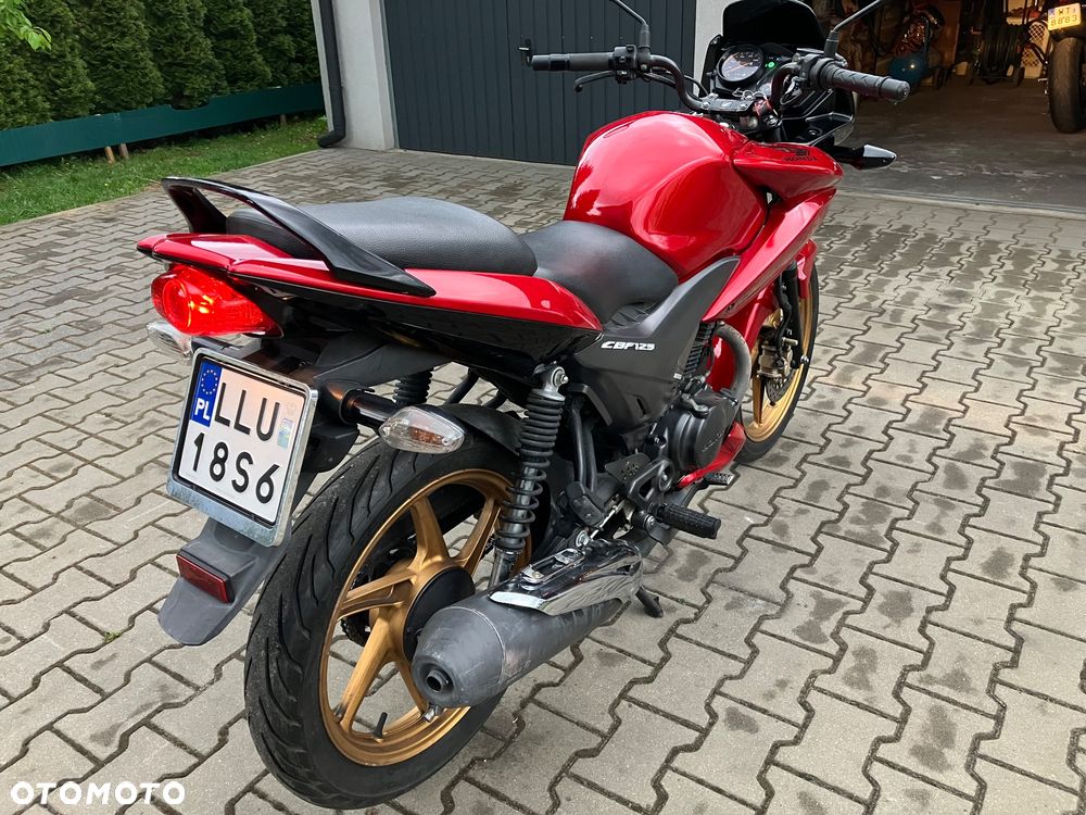 Honda CBF - 4