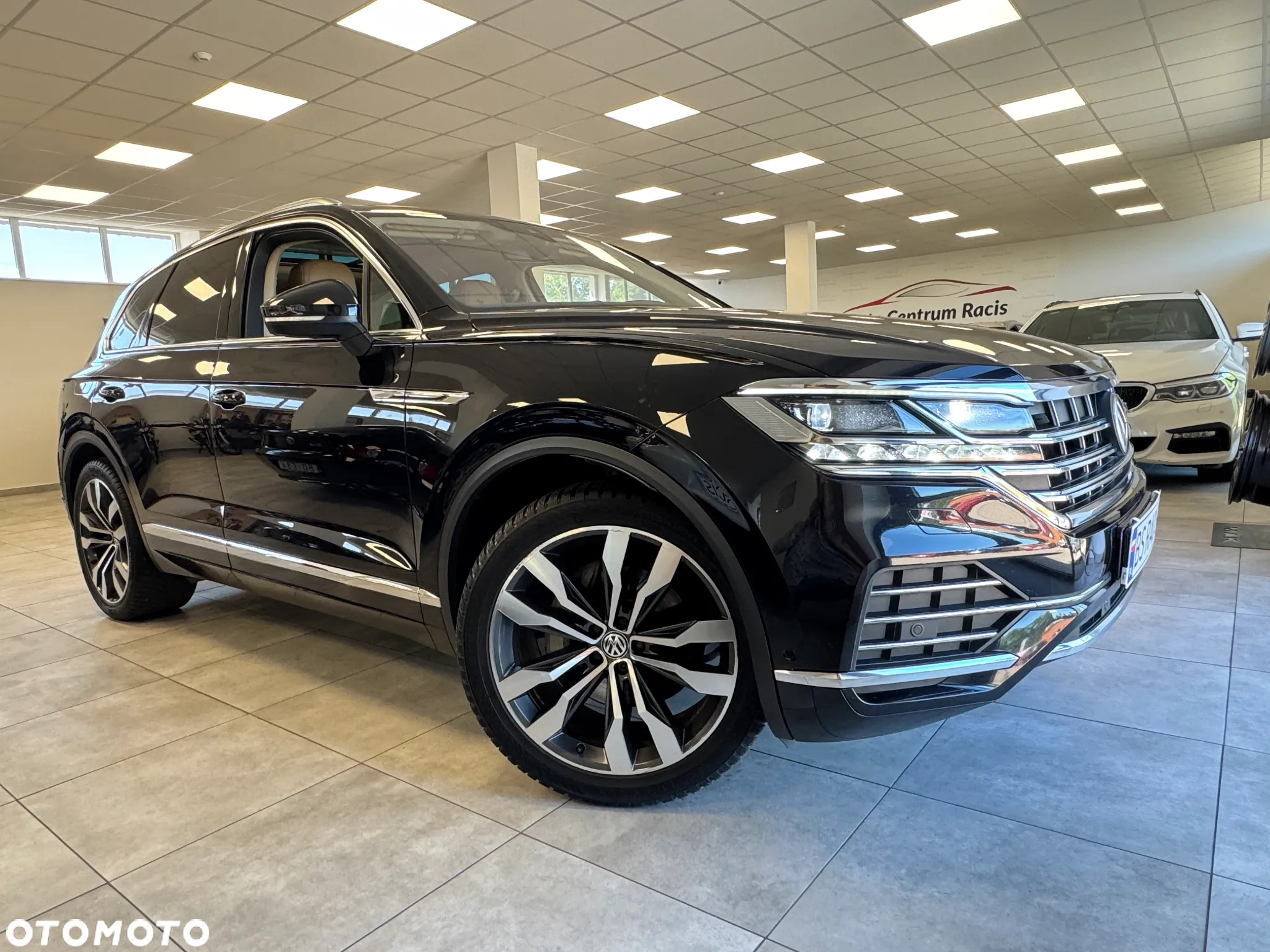 Volkswagen Touareg 3.0 V6 TDI SCR 4Mot Elegance - 26
