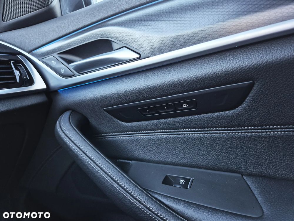 BMW Seria 5 - 22