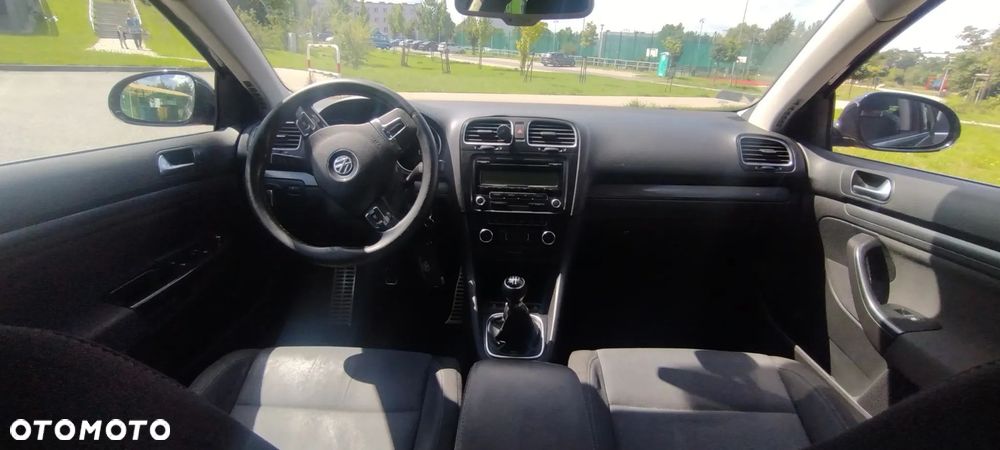 Volkswagen Golf 1.6 TDI BlueMotion Technology Comfortline - 14