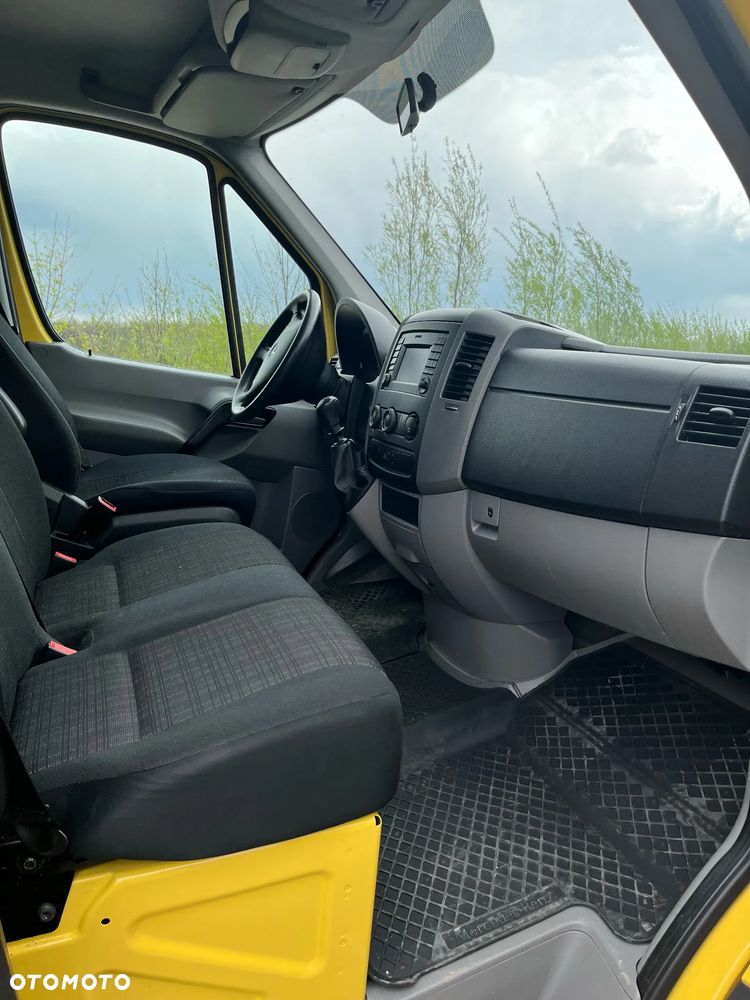 Mercedes-Benz Sprinter - 9