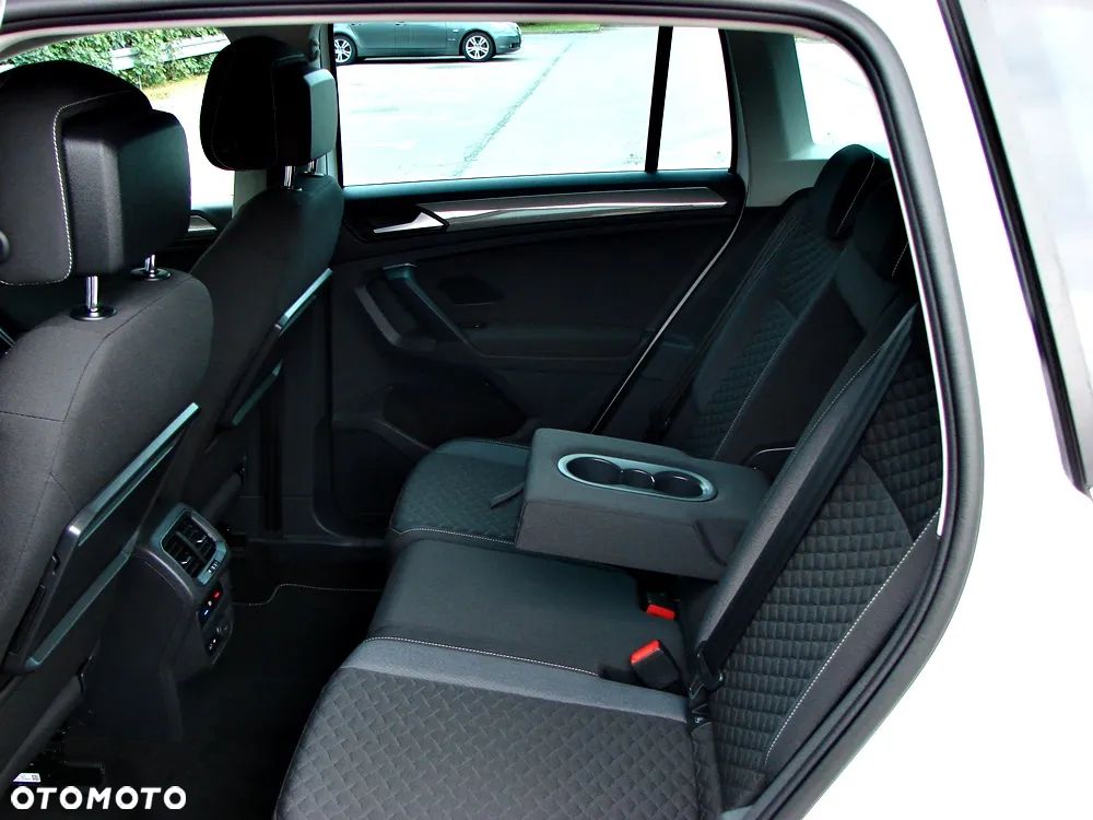 Volkswagen Tiguan 2.0 TDI SCR R-Line - 6