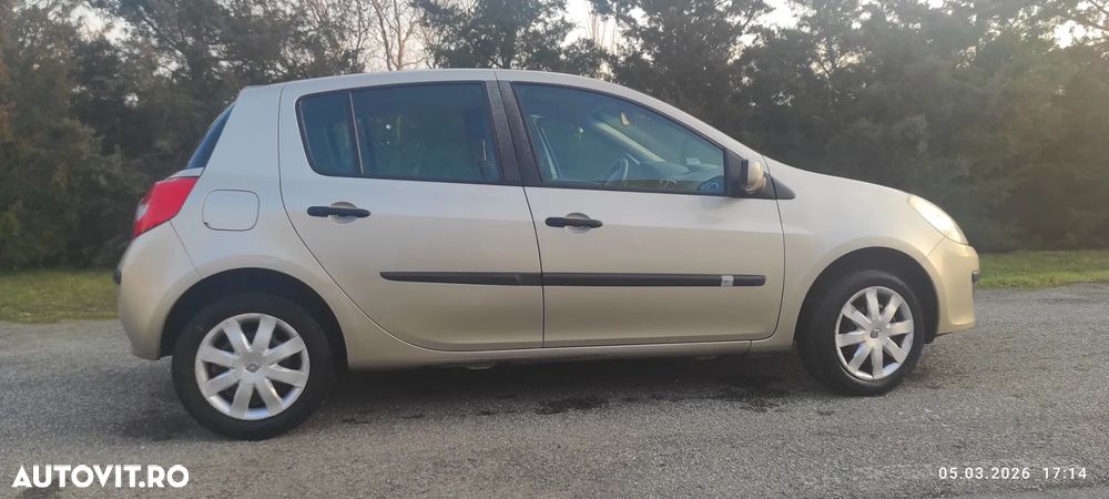 Renault Clio III 1.2 Dynamique - 6