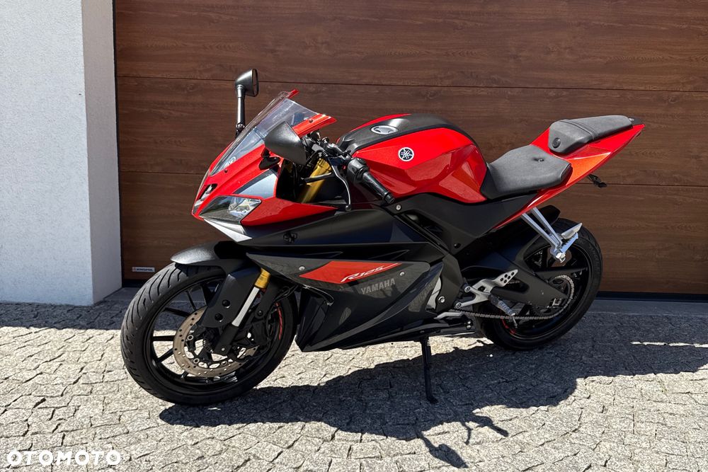 Yamaha YZF - 18
