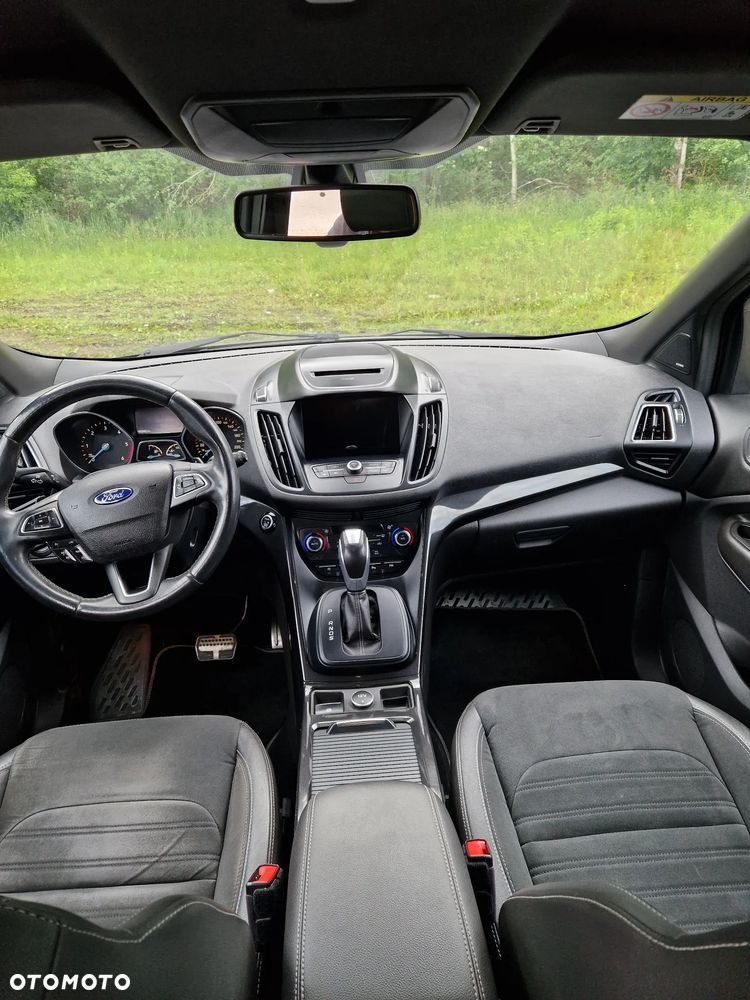 Ford Kuga 2.0 TDCi 4x4 ST-Line - 24