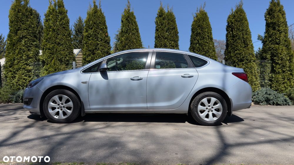 Opel Astra 1.4 T Active EU6 - 4