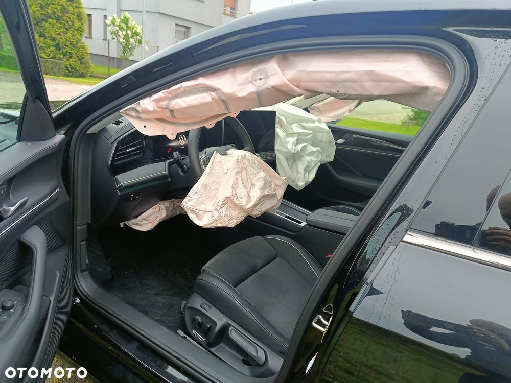 Volkswagen Passat 2.0 TDI SCR DSG - 15