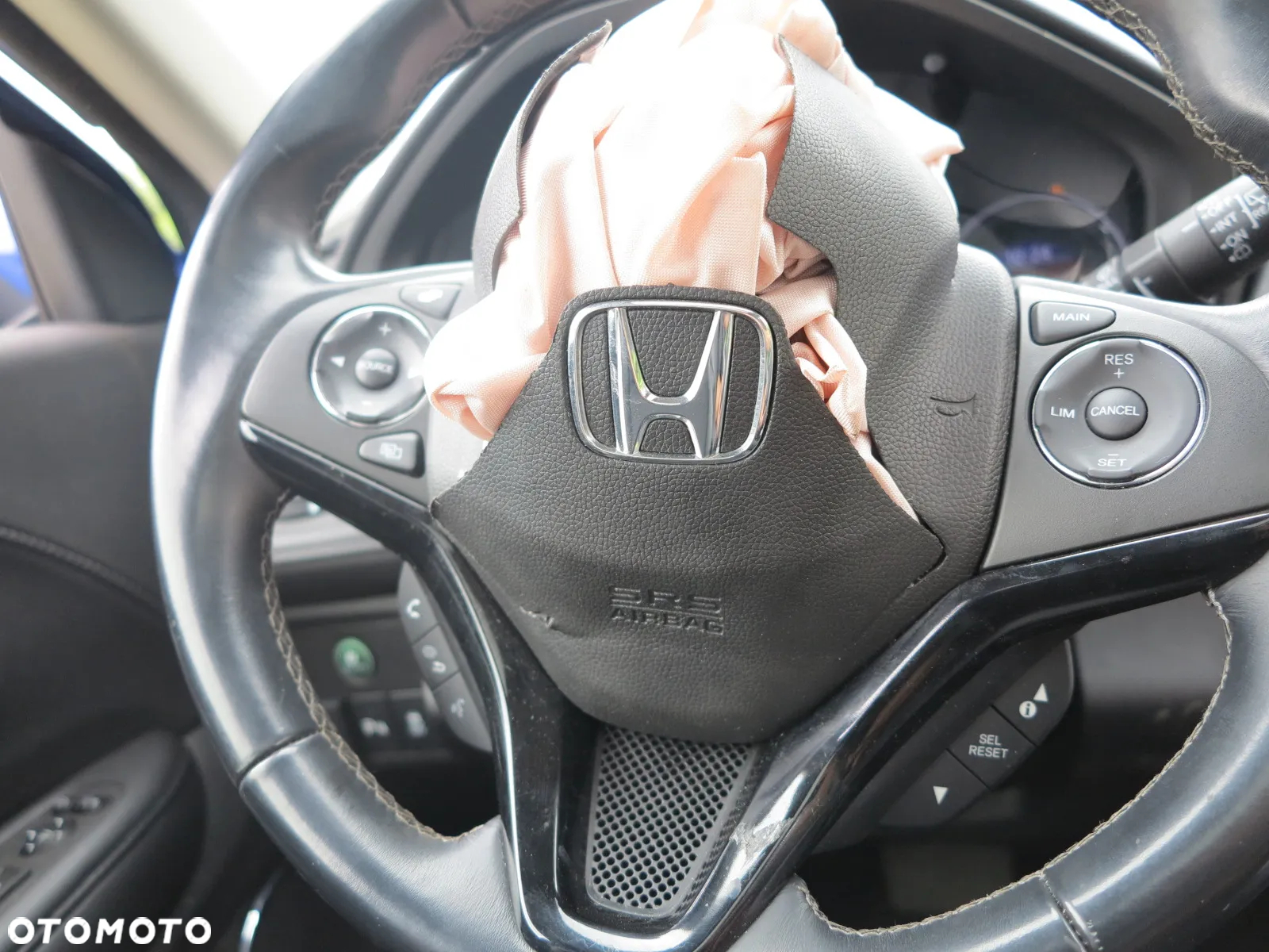 Honda HR-V 1.5 Executive (ADAS) CVT - 11
