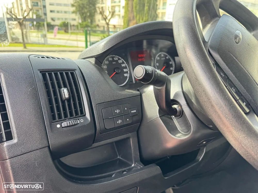 Citroën Jumper 2.2 HDi 33 L2H2 - 30