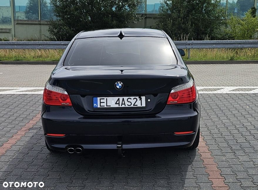 BMW Seria 5 525d - 6