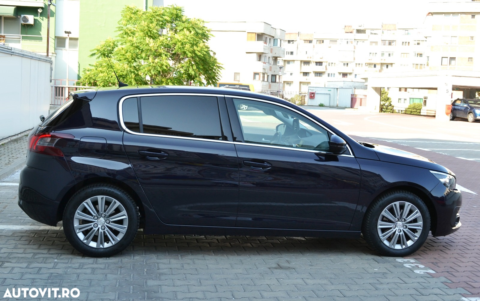 Peugeot 308 1.2 L PureTech Turbo S&S Active - 7