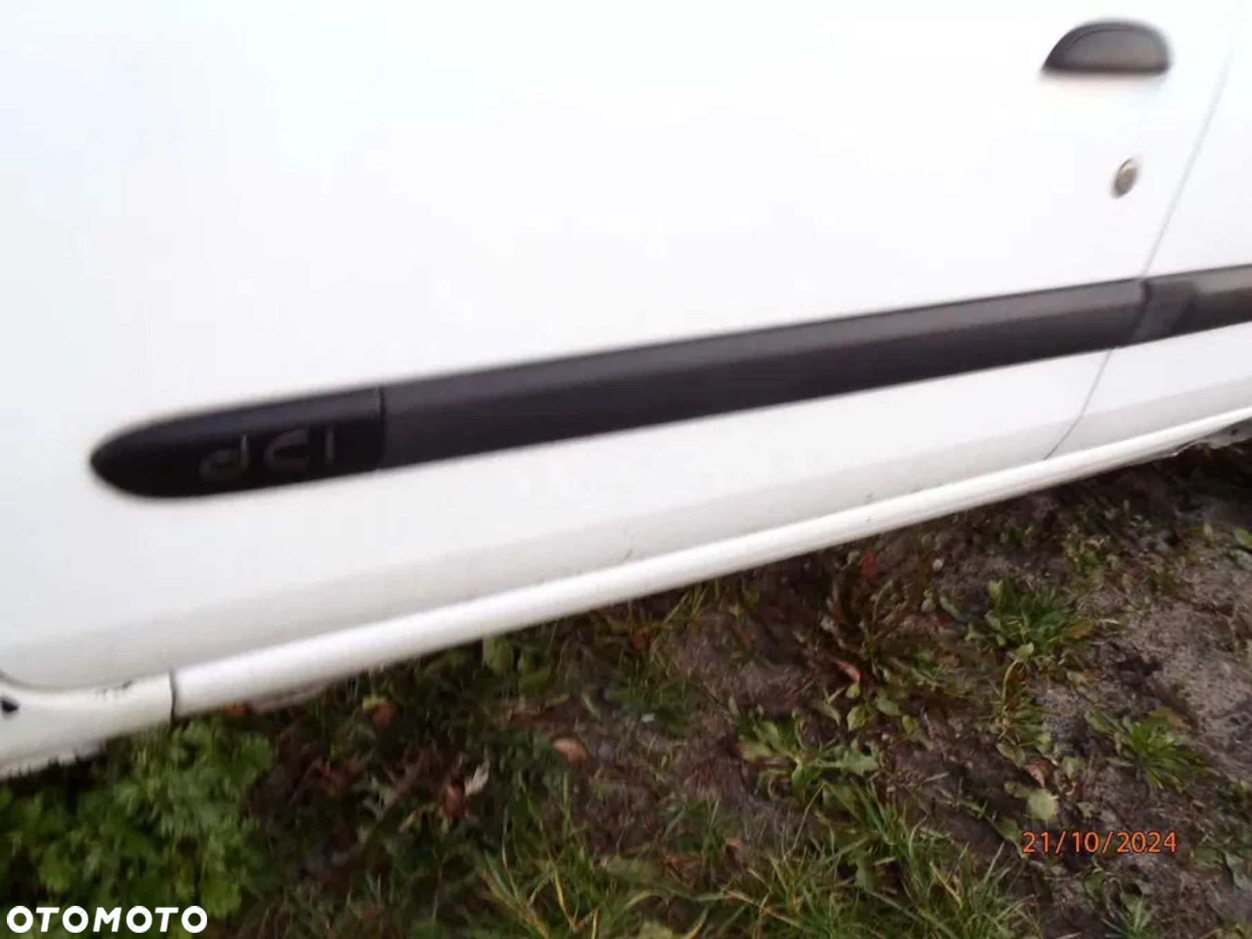 drzwi renault clio II 5 drzwi białe ładne do założenia - 3