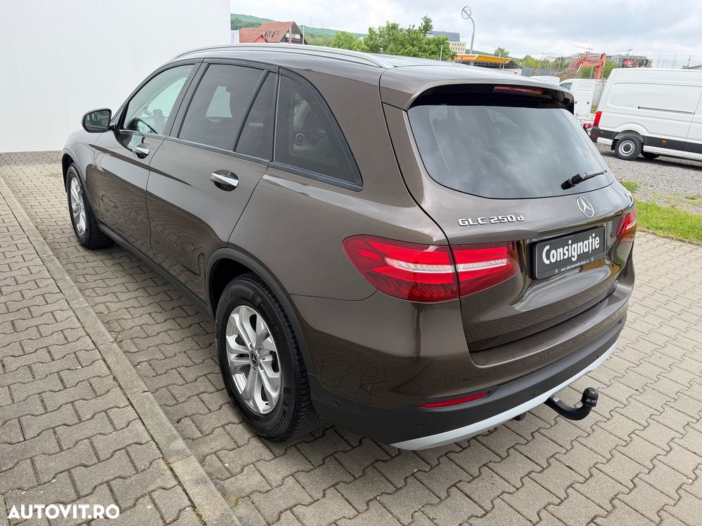 Mercedes-Benz GLC - 10