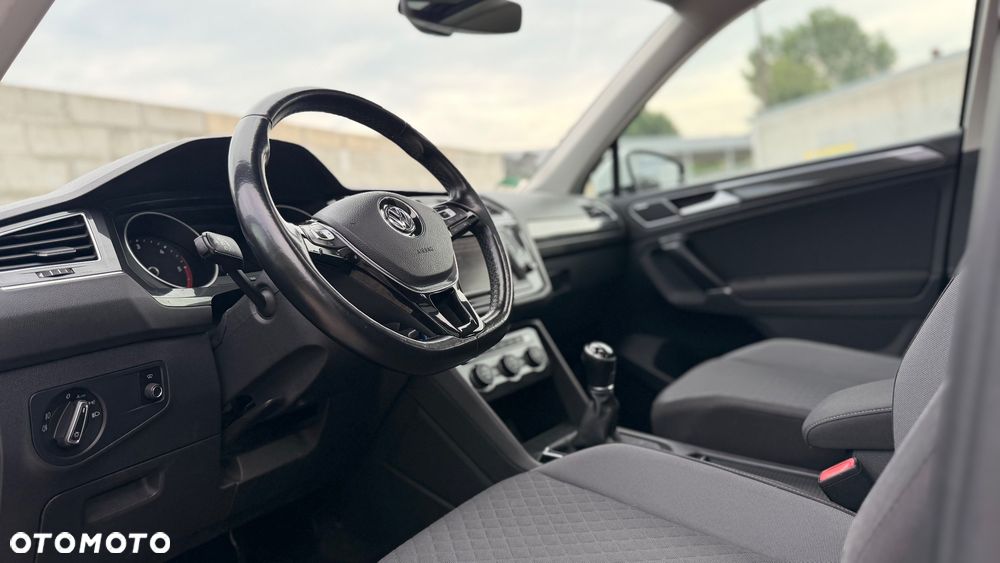 Volkswagen Tiguan 2.0 TDI SCR Elegance - 33