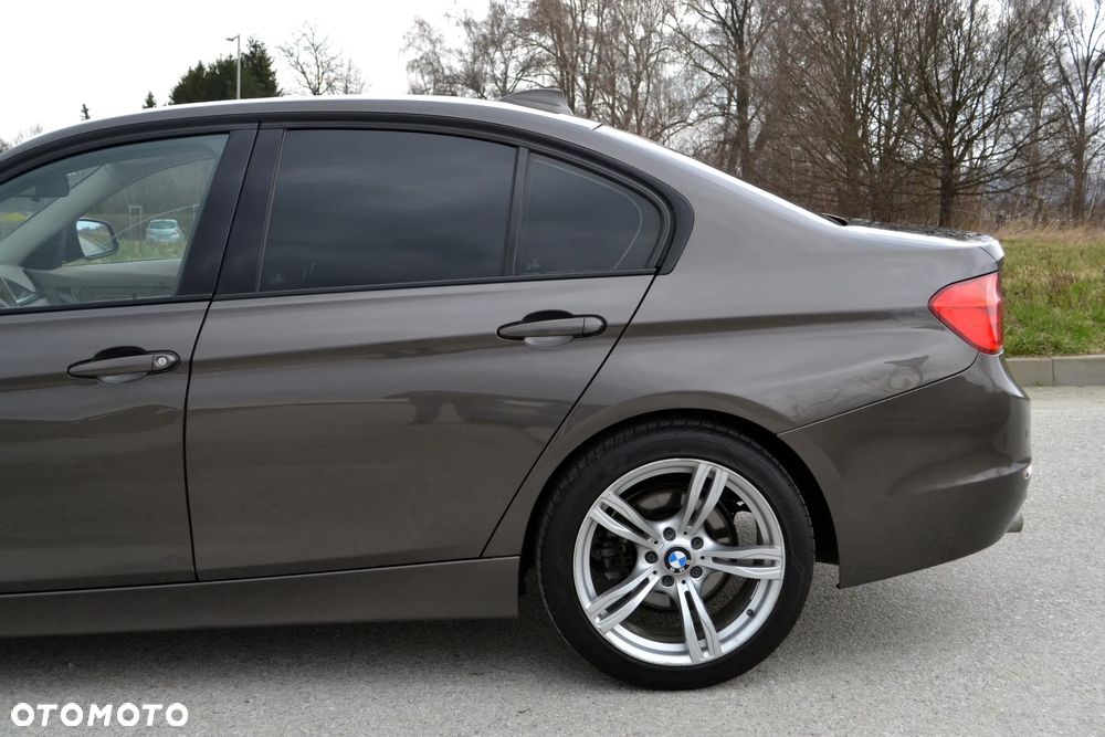 BMW Seria 3 - 11