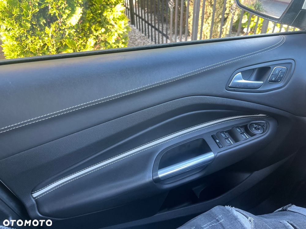 Ford Kuga 1.5 EcoBoost 2x4 Vignale - 22