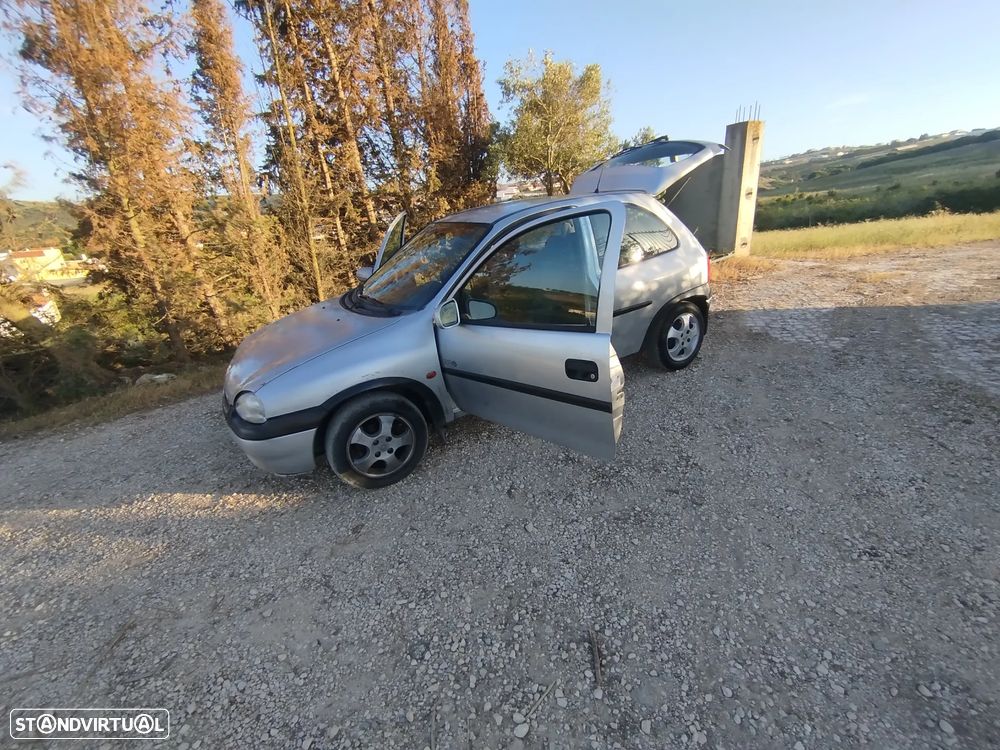 Opel Corsa - 10