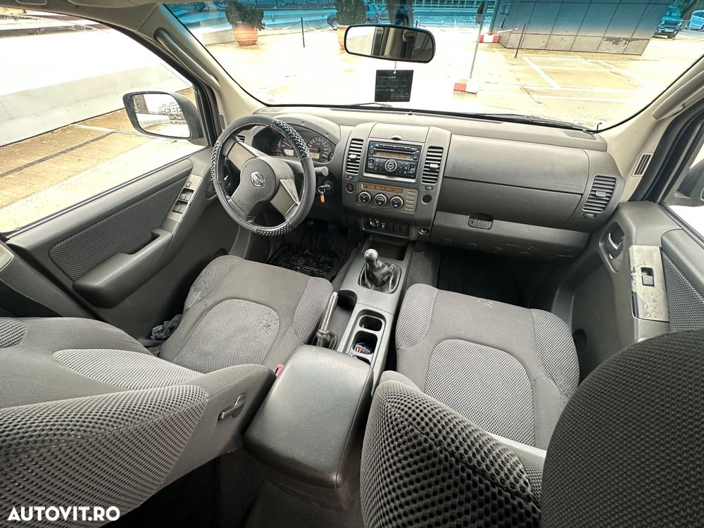 Nissan Navara 2.5 dCi Double Cab LE - 9