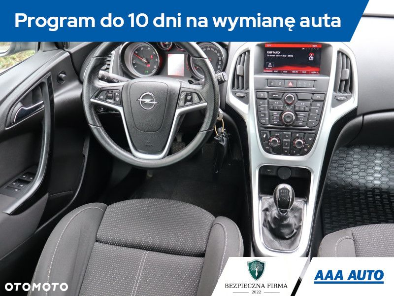 Opel Astra - 8