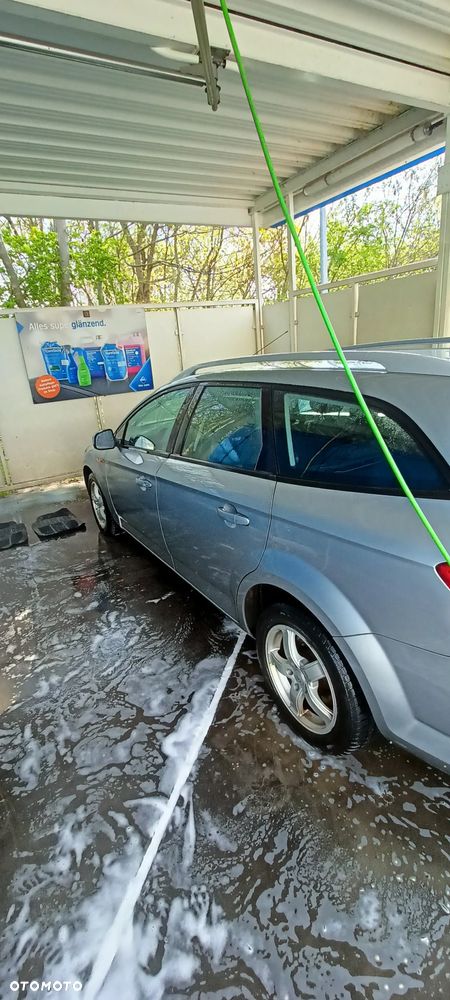 Ford Mondeo 2.0 TDCi Titanium - 34