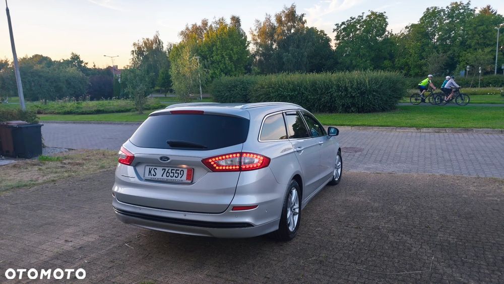 Ford Mondeo 2.0 TDCi Platinium X Plus (Titanium) - 26