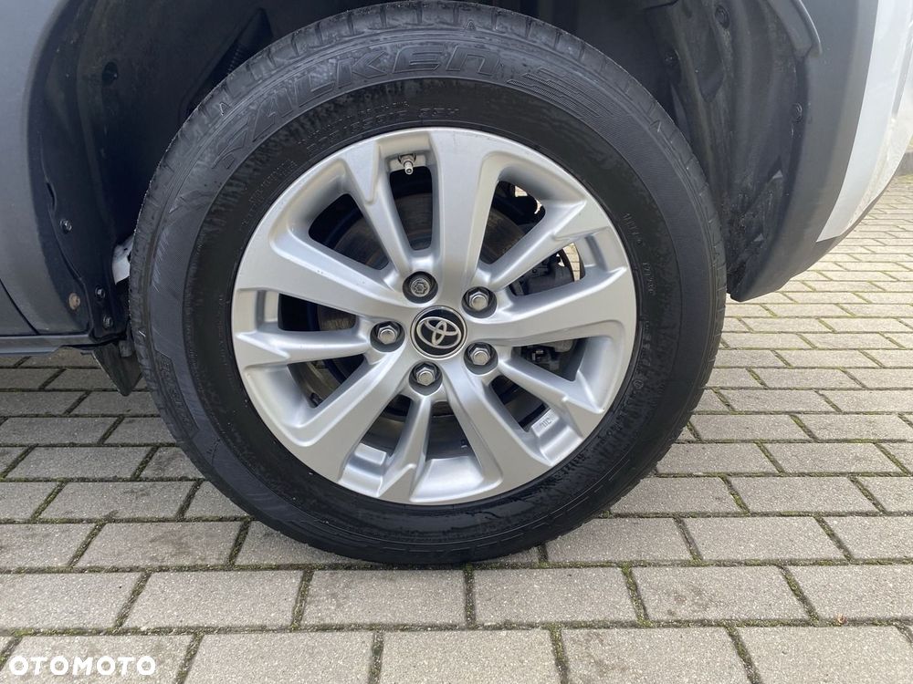 Toyota Yaris Cross Hybrid 1.5 Comfort 4x4 - 17