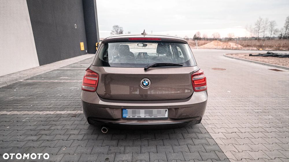 BMW Seria 1 116d EfficientDynamics Sport Line - 3
