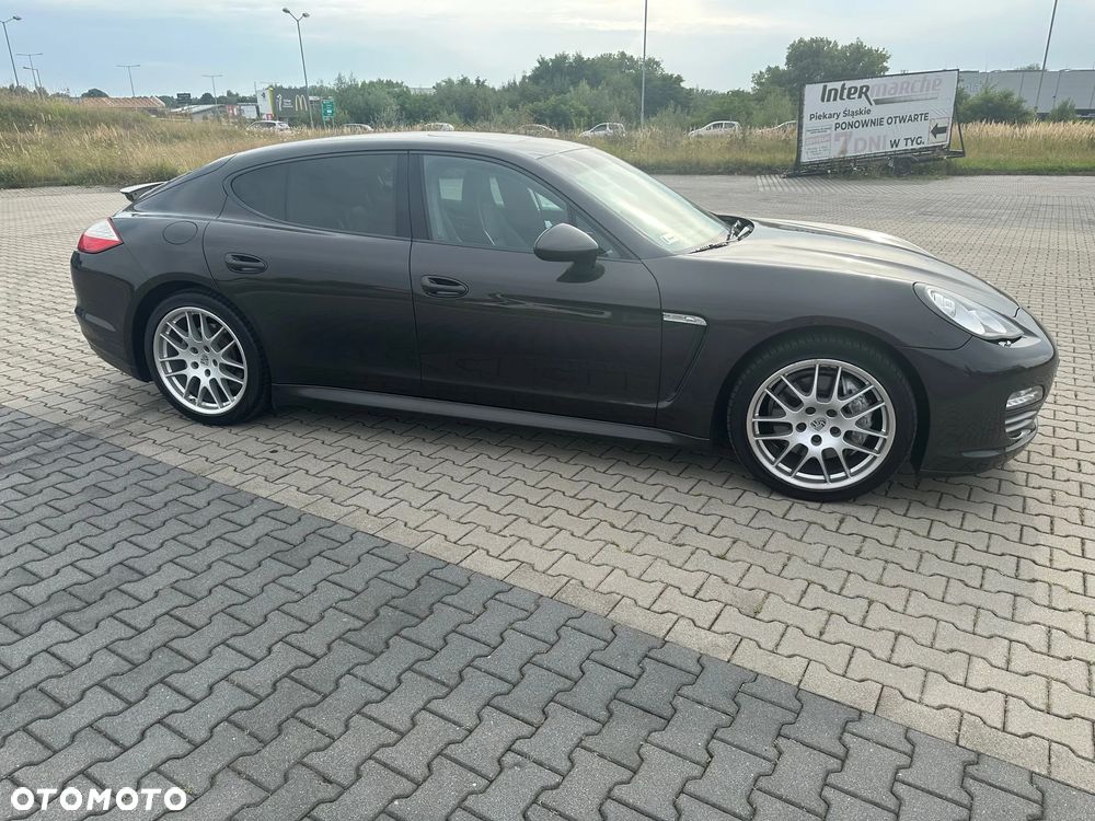 Porsche Panamera 4 PDK - 4
