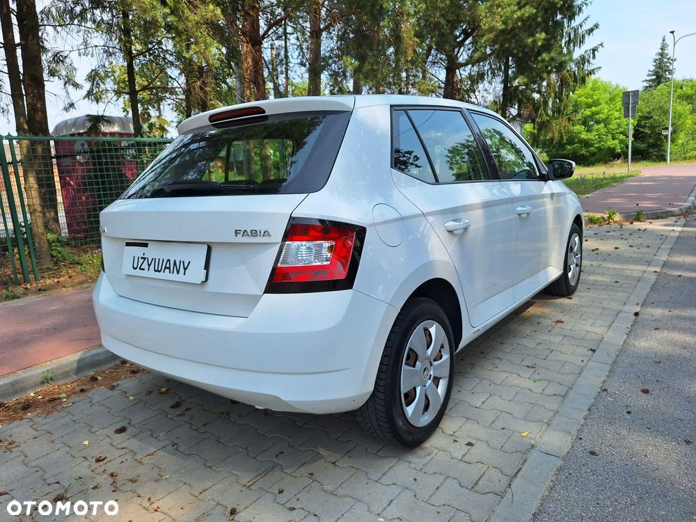 Skoda Fabia - 3