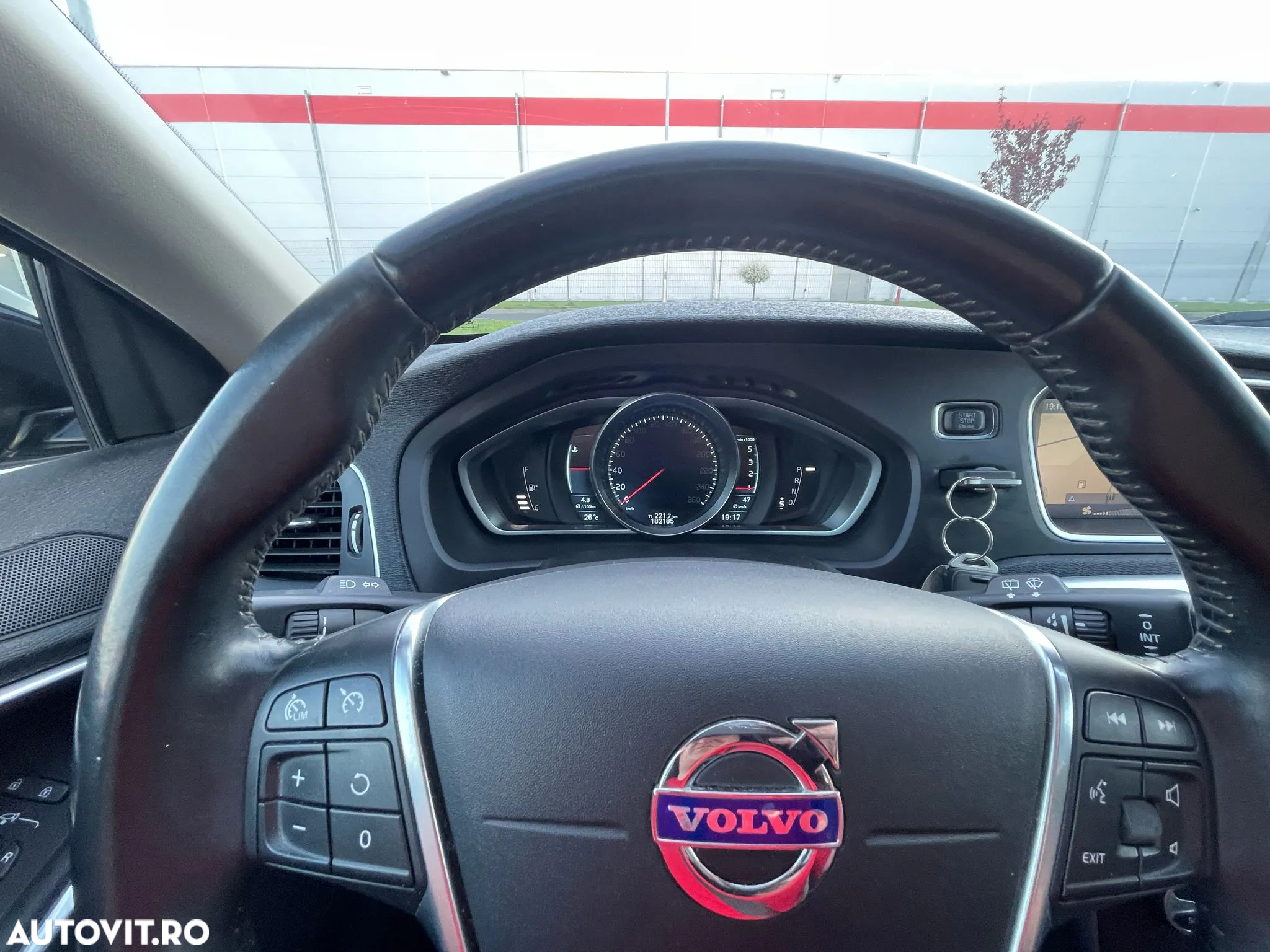 Volvo V40 Cross Country D2 Powershift Momentum - 14