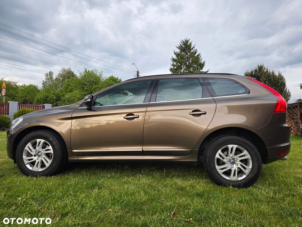 Volvo XC 60 D3 Drive-E Momentum - 19