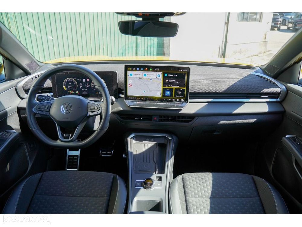 VW T-Roc 1.5 TSI R-Line DSG - 22