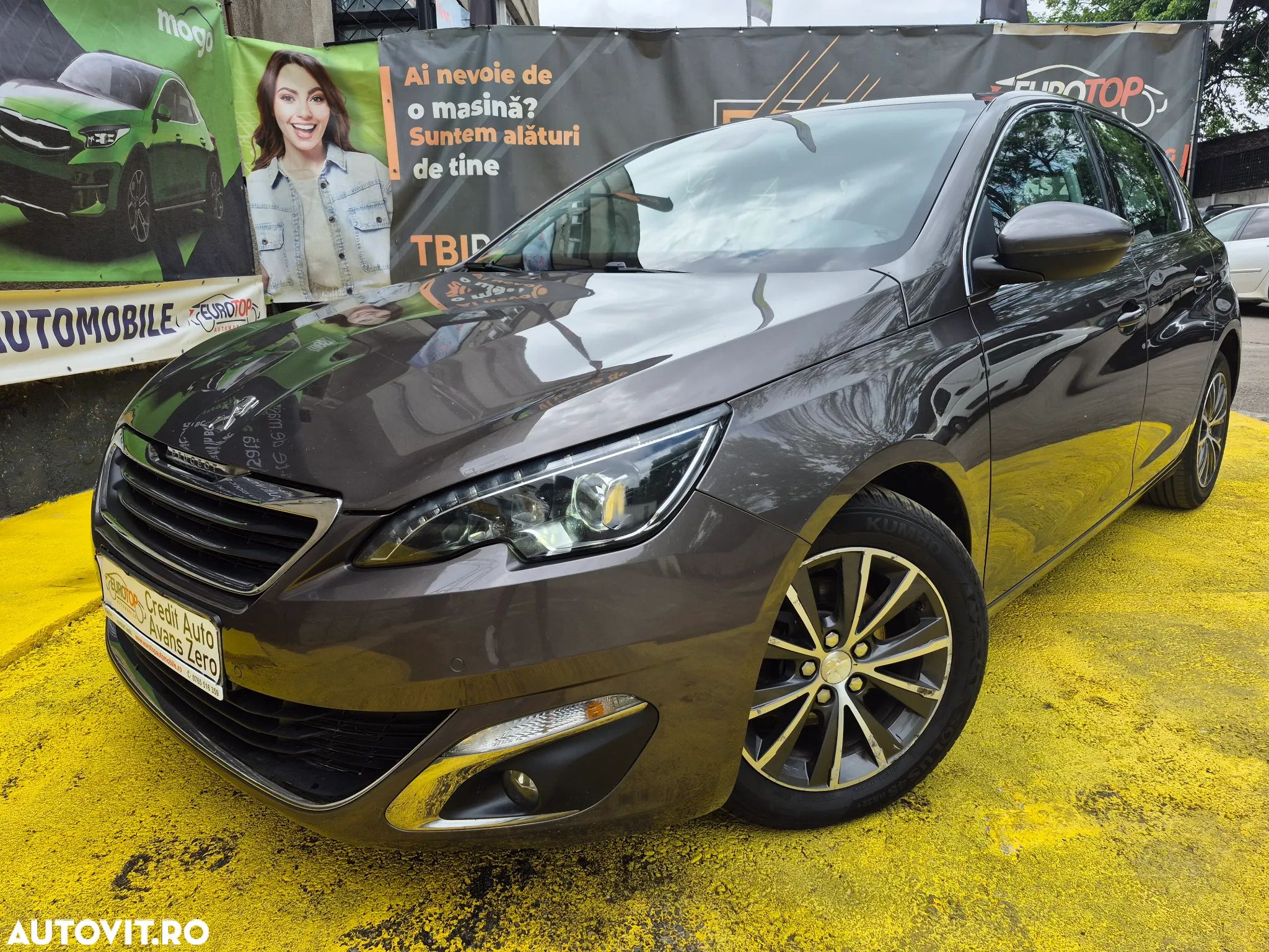 Peugeot 308 1.2 L PureTech Turbo Allure - 1