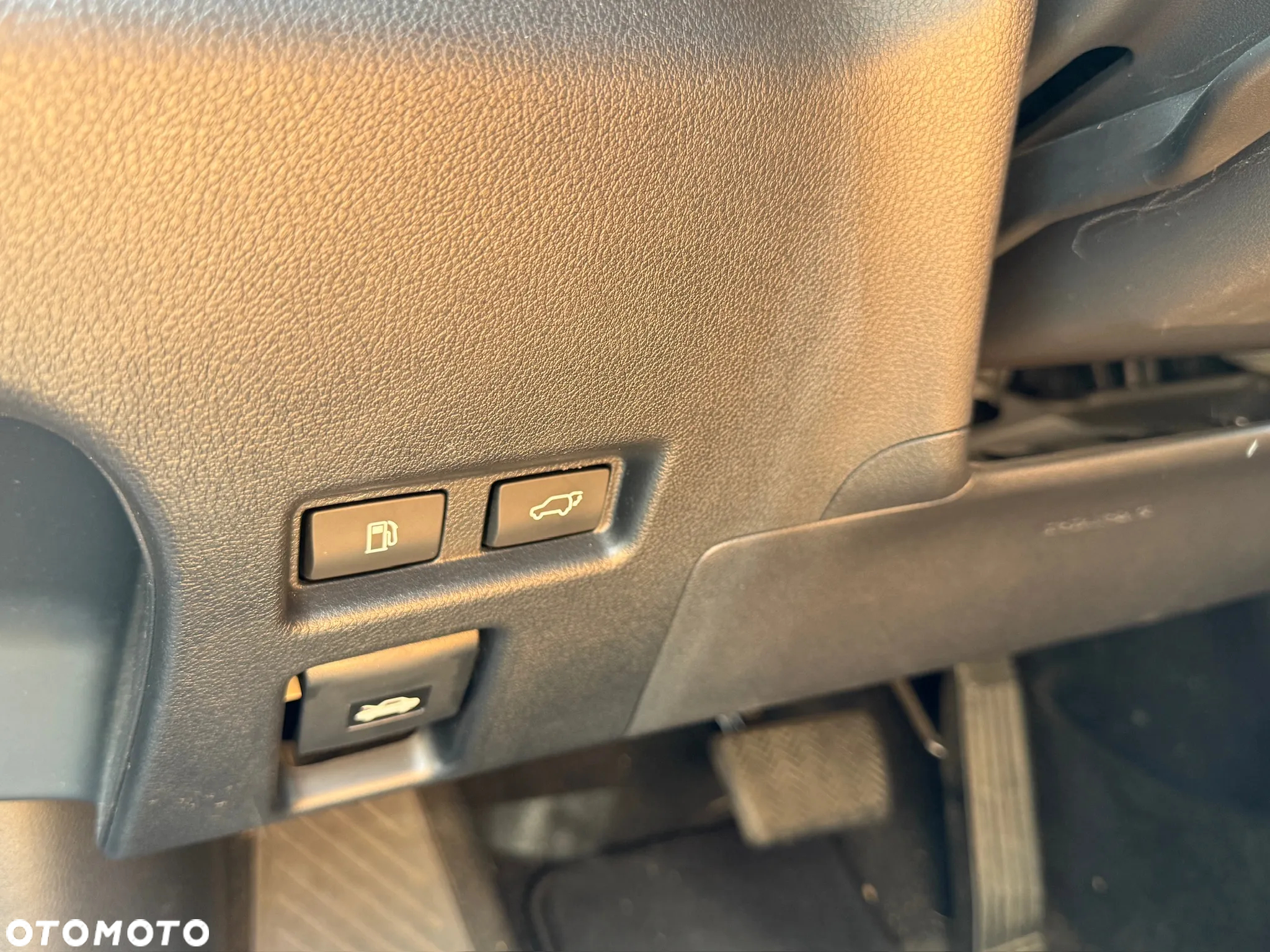 Lexus UX 250h (E-FOUR) Executive Line - 33