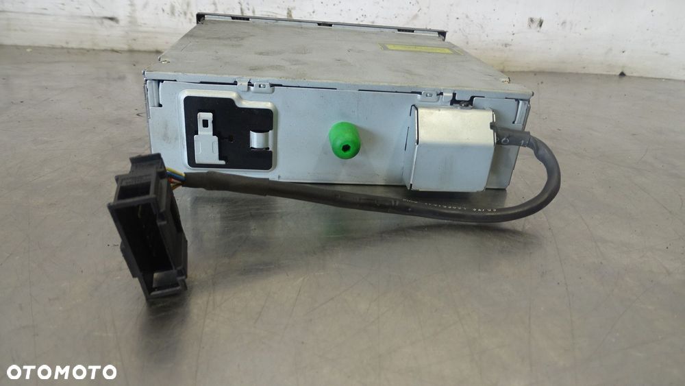 ZMIENIARKA CD VOLKSWAGEN 1T0035110 - 6