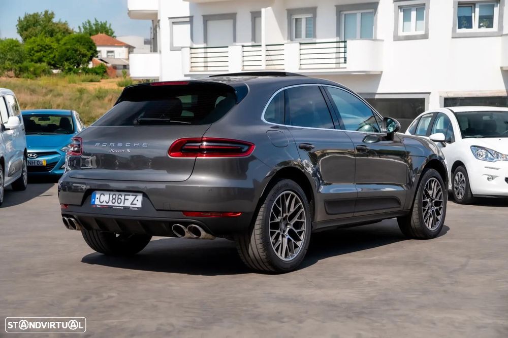 Porsche Macan S - 25
