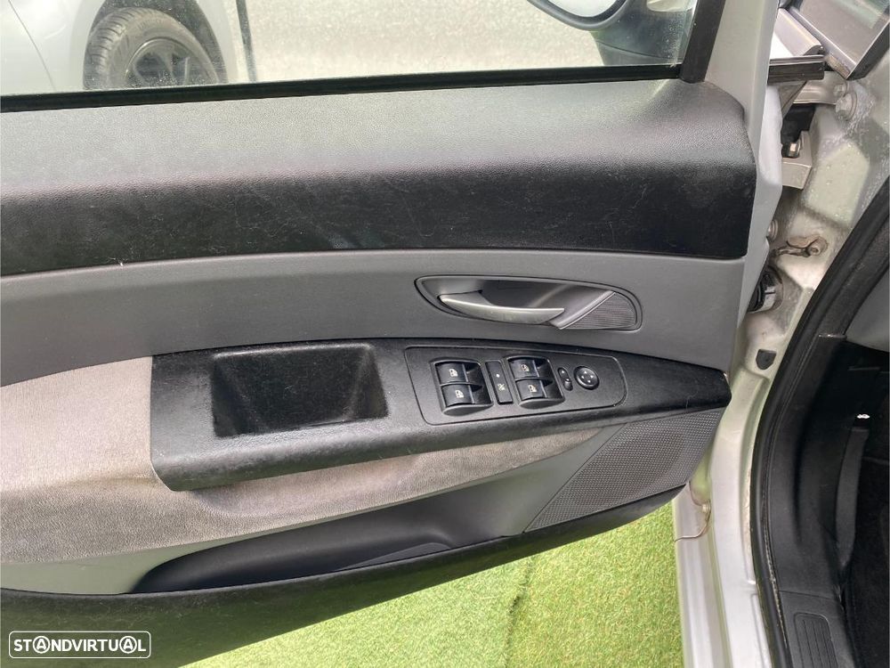 Fiat Linea 1.3 M-Jet Emotion - 10