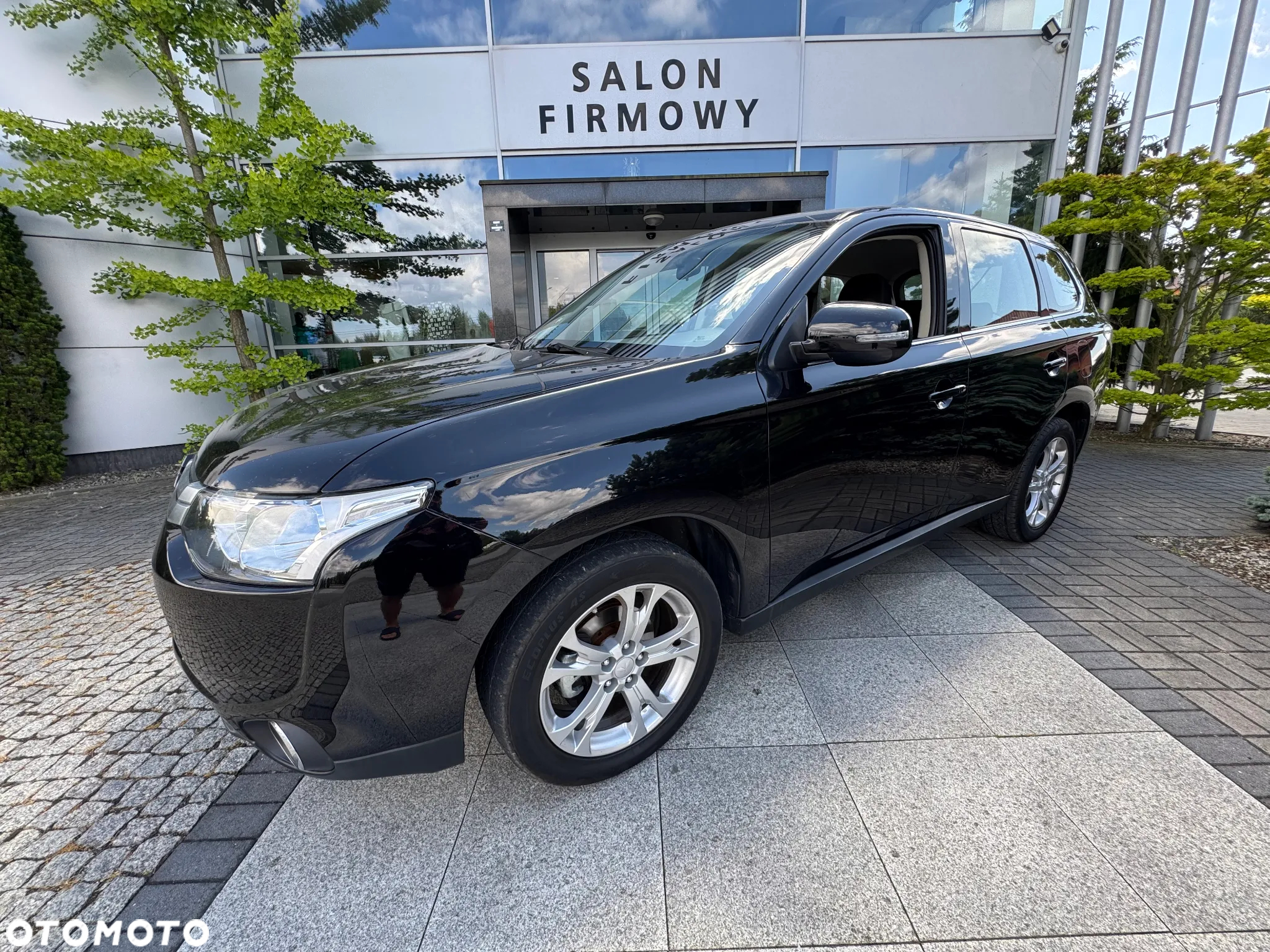 Mitsubishi Outlander 2.0 2WD Diamant - 2