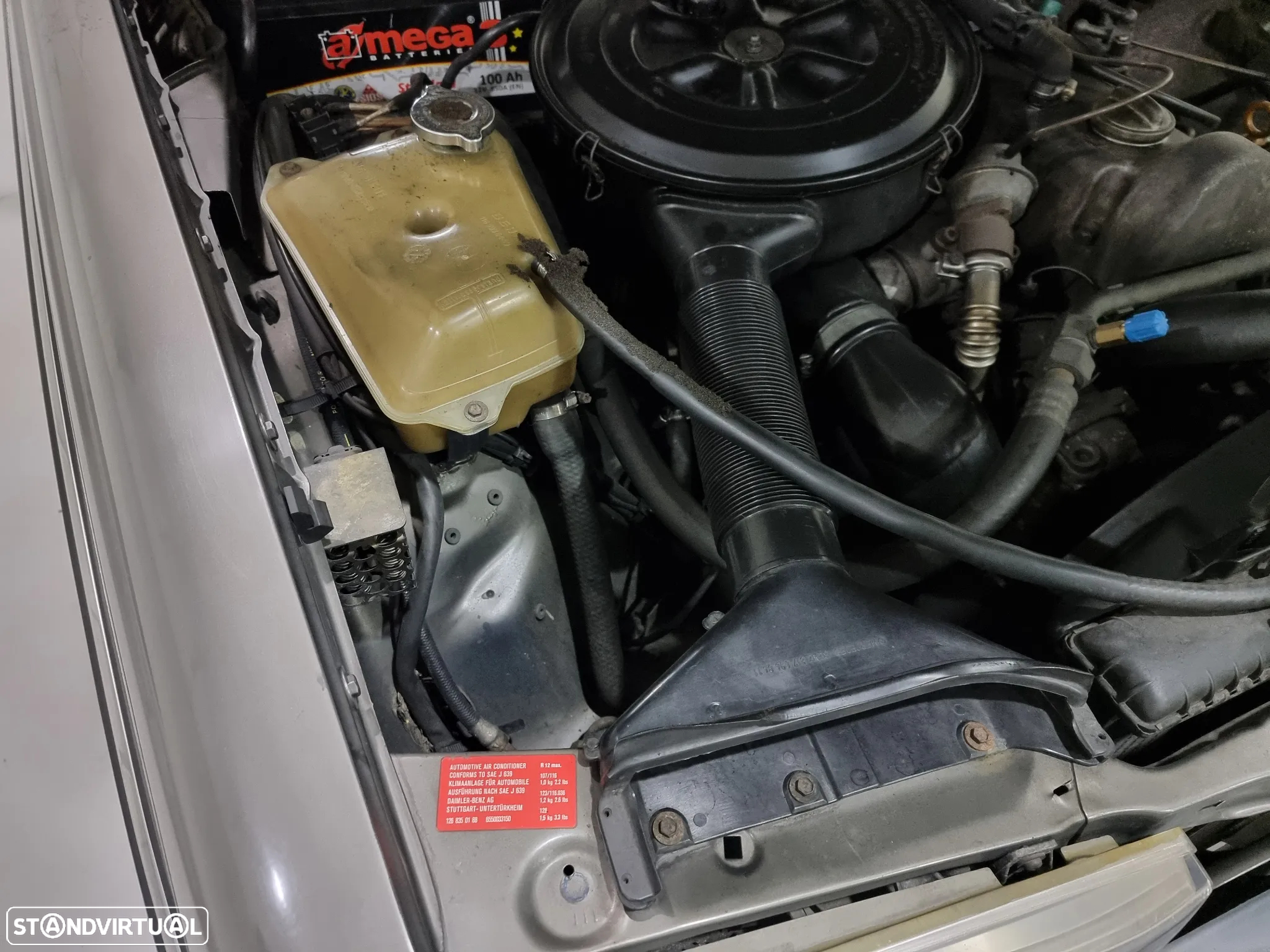 Mercedes-Benz 300 D Turbo - 15