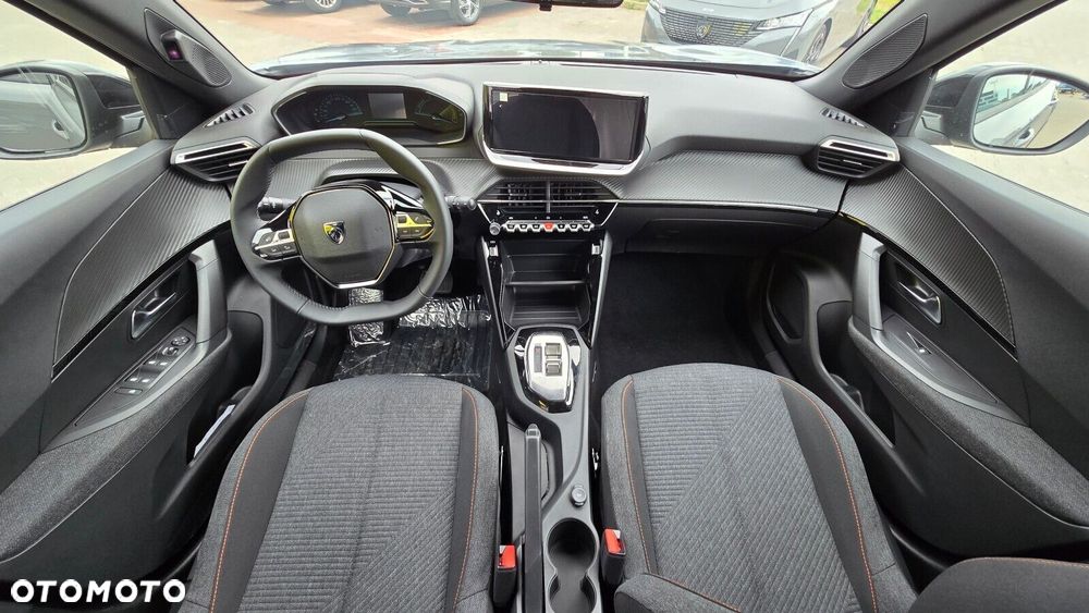 Peugeot 2008 - 11