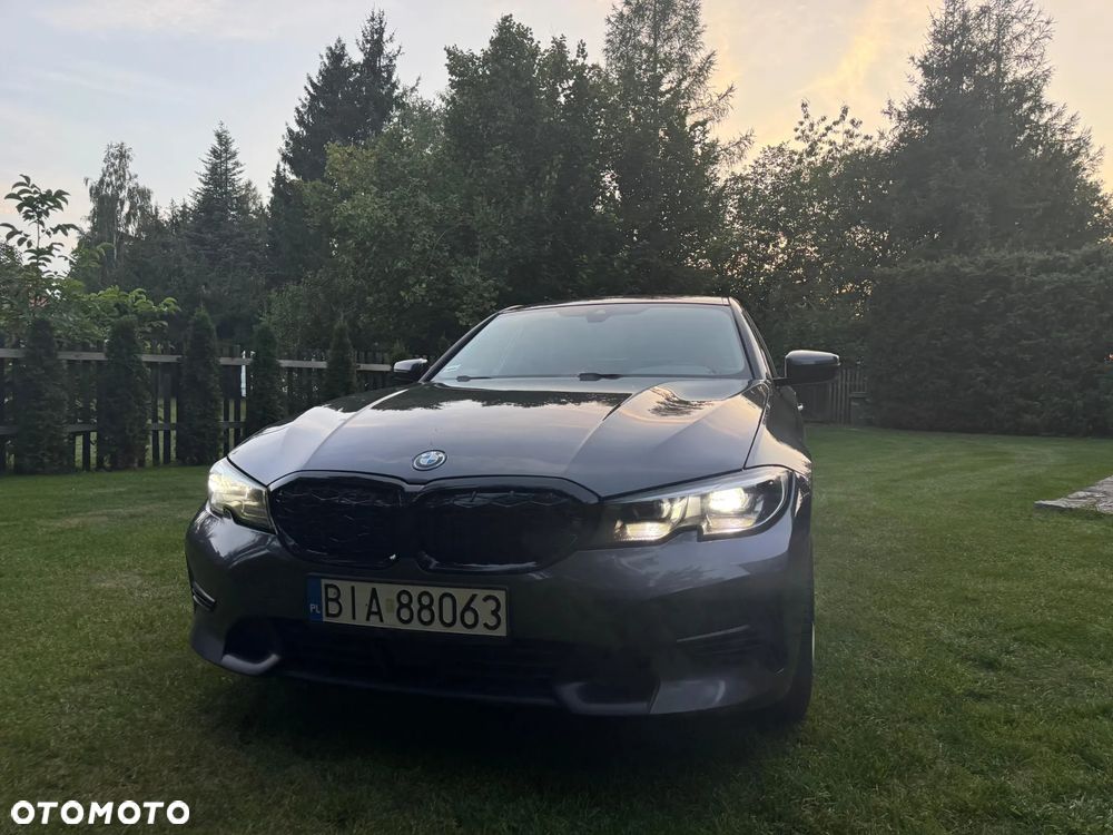 BMW Seria 3 330e PHEV xDrive - 37