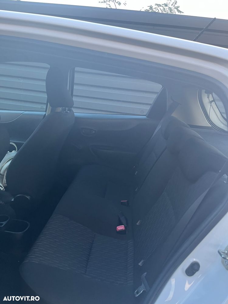 Toyota Yaris 1.3 VVT-i Terra - 9